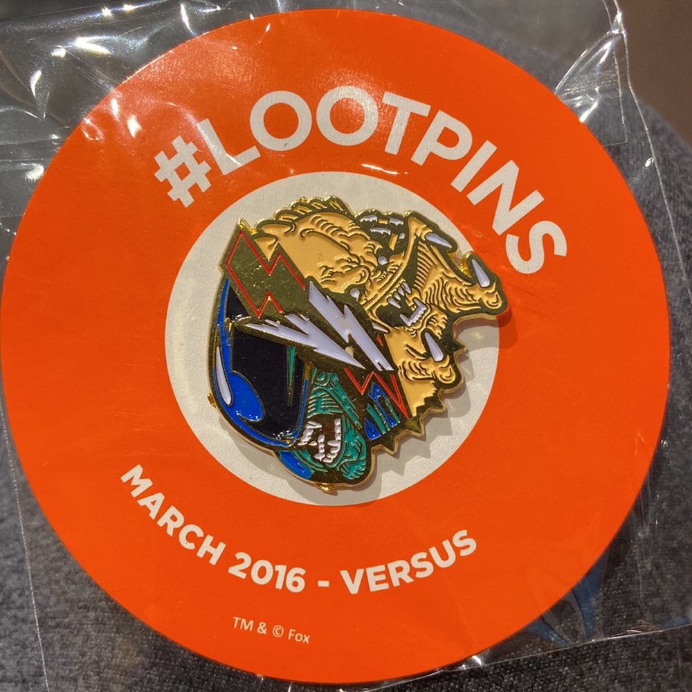 Loot Crate loot pin March 2016 Versus